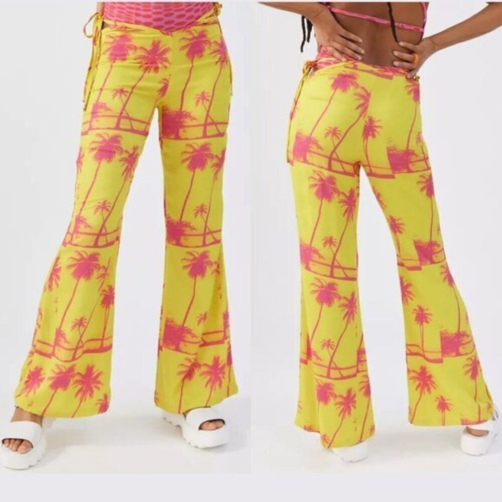 UO Women's‎ Tropical High Waisted Flare Pant Cutout with Adjustable Tie